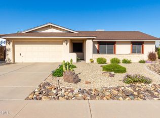 7334 W Canterbury Dr, Peoria, AZ 85345