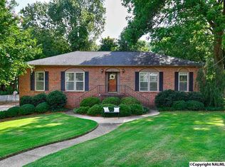 916 Rivlin Rd SE, Huntsville, AL 35801