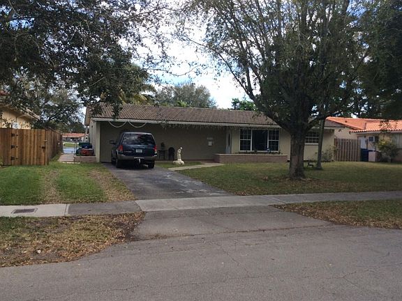 3rd image of 14311 Sabal Dr