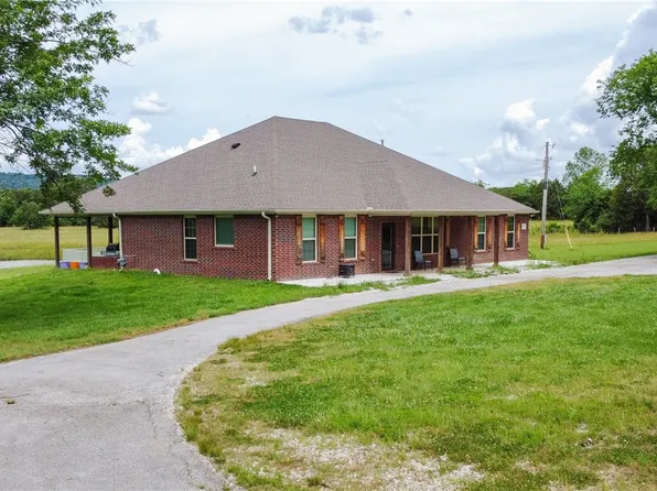 11369 Colcleasure Rd, Fayetteville, AR 72701