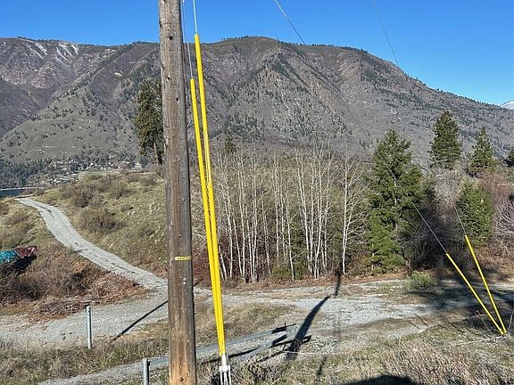 2nd image of 1669 Emerson Acres Road