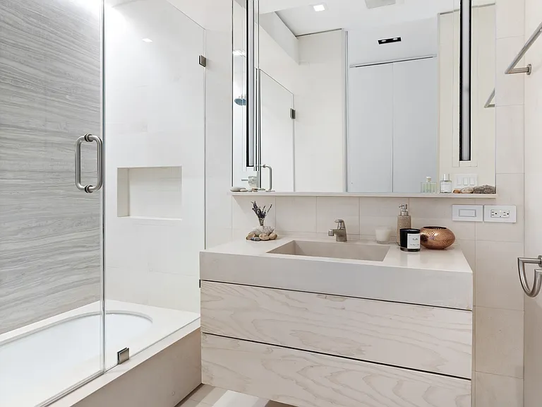 455 W 22nd St #PENTHOUSE — Photo 19