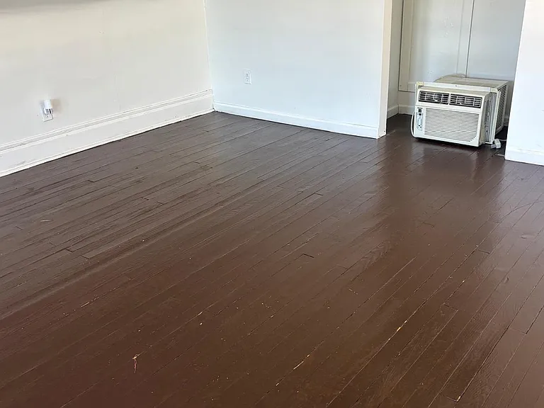 908 Duss Ave #2 — Photo 10