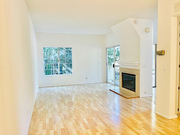 2nd image of 688 Indian Oak Ln Unit 104