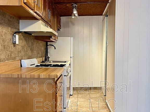 5th image of 117 N Shamrock St #4