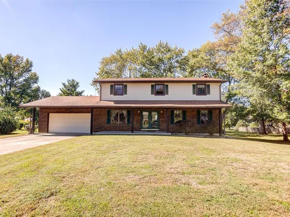 3037 Mark Trail Dr, Glen Carbon, IL 62034