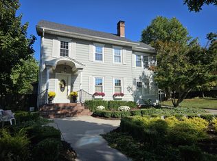 216 S Elliott Ave, Aurora, MO 65605