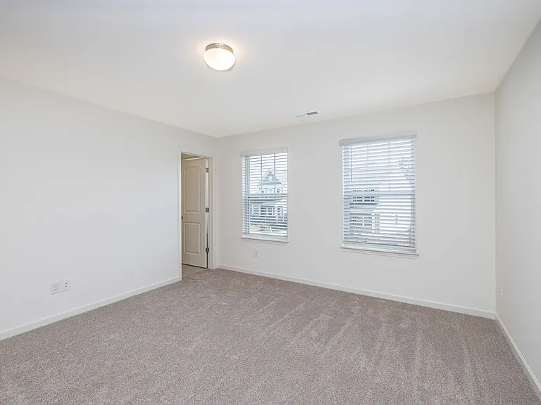 724 Scotch Meadows Loop — Photo 15