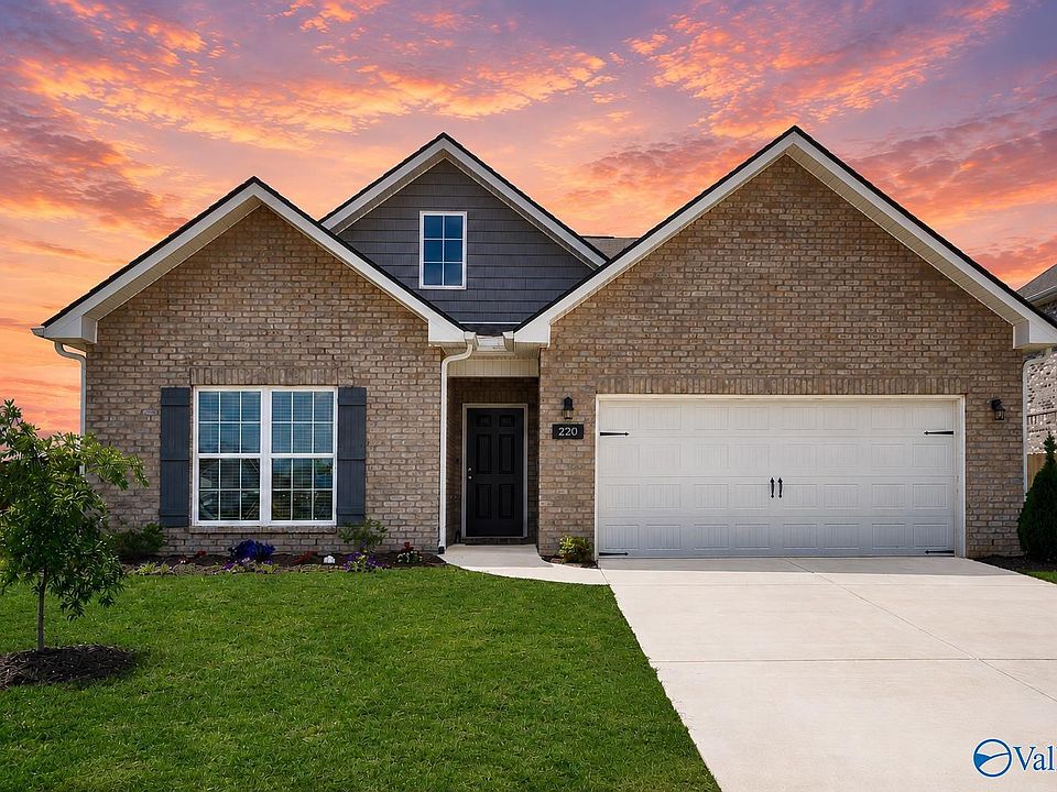 1st image of 220 Irish Hill Dr