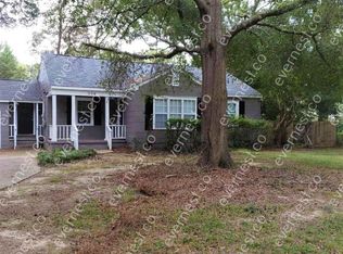 224 S Park Dr, Jackson, MS 39211