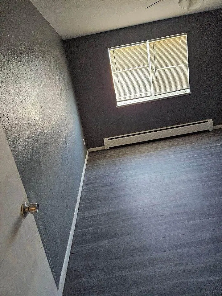 1363 Yosemite Street - 10 — Photo 3