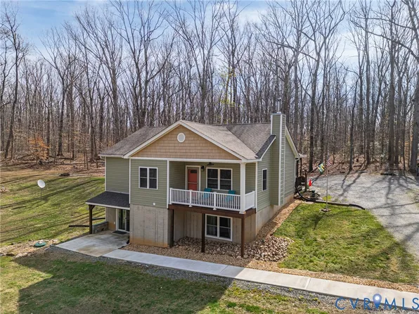 216 Cooke Ln, Bumpass, VA 23024