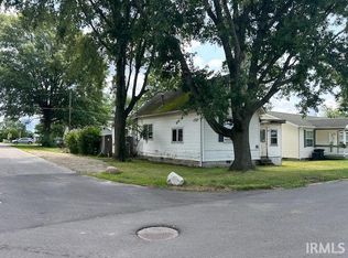 824 N Wabash Ave, Hartford City, IN 47348