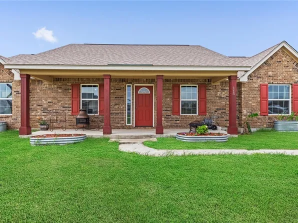 145 Gentle Breeze, Floresville, TX 78114