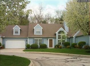 19692 Porters Ln #18, Strongsville, OH