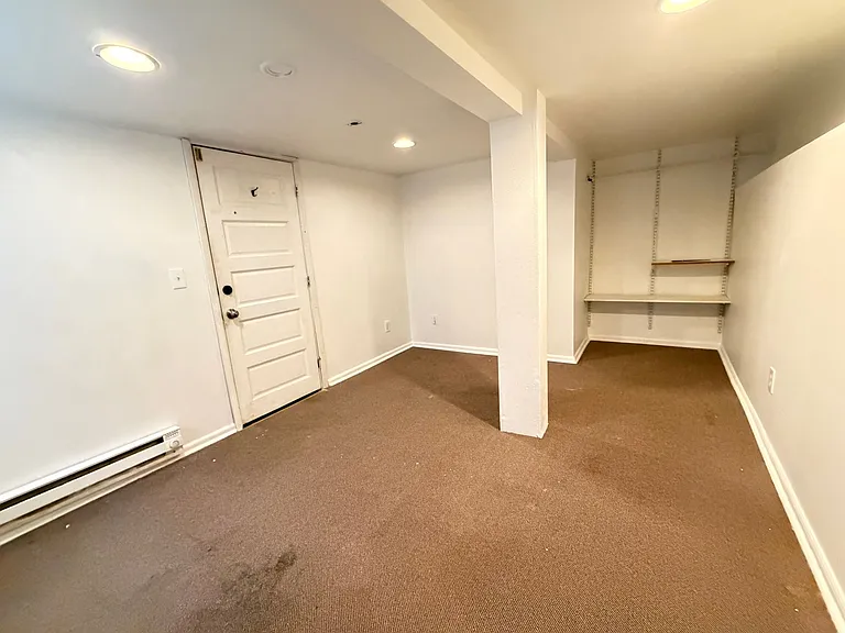 4017 5th Ave NE — Photo 4