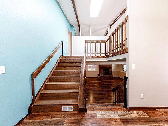 5th image of 7673 Safari Cir