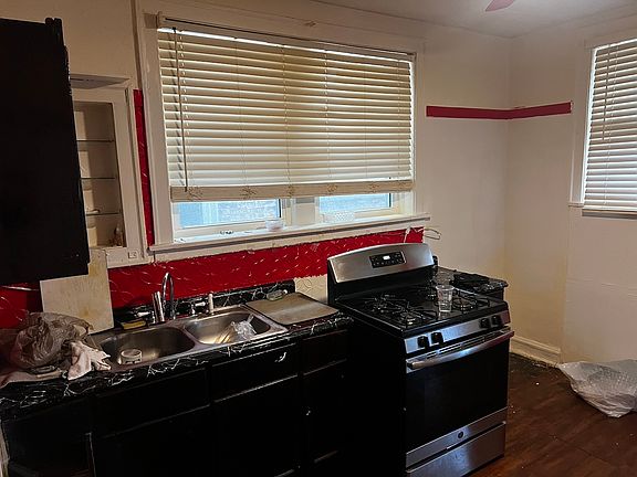 4th image of 8226 S Paulina St