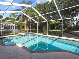 344 Fountainview Cir, Oldsmar, FL 34677