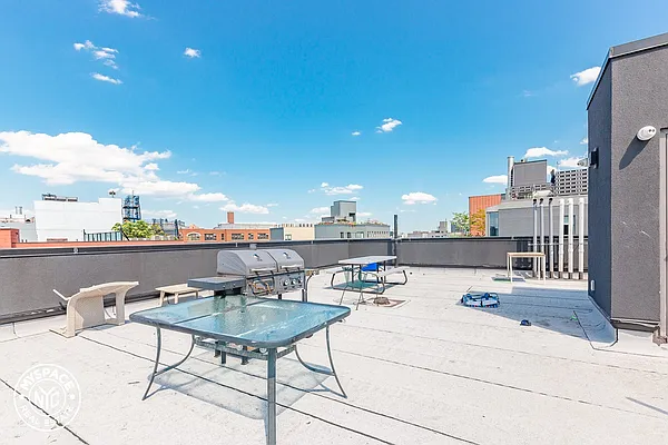 Rented by MySpaceNYC | media 35