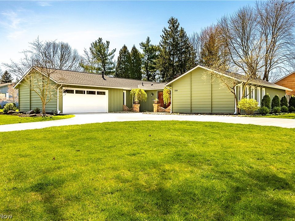 1st image of 709 Wyleswood Dr