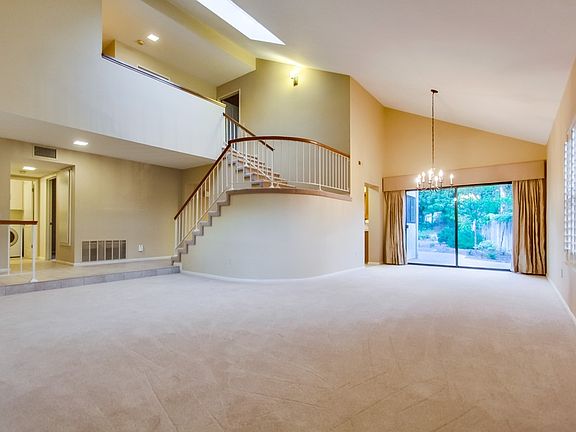 2nd image of 4989 Alejo St