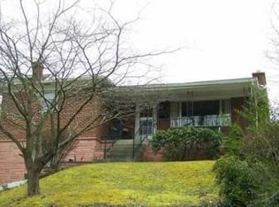 934 Park St, Saint Albans, WV 25177