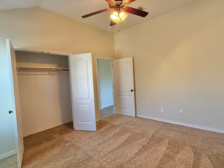 2007 Lindsey Dr — Photo 16