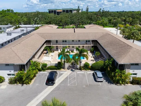 510 Granada Ave APT 102, Venice, FL 34285