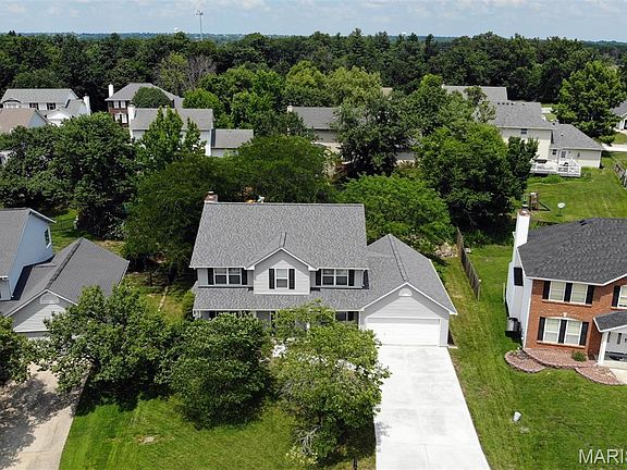 5th image of 16 Staunton Way