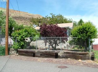 210 Columbia Ave, Wishram, WA 98673