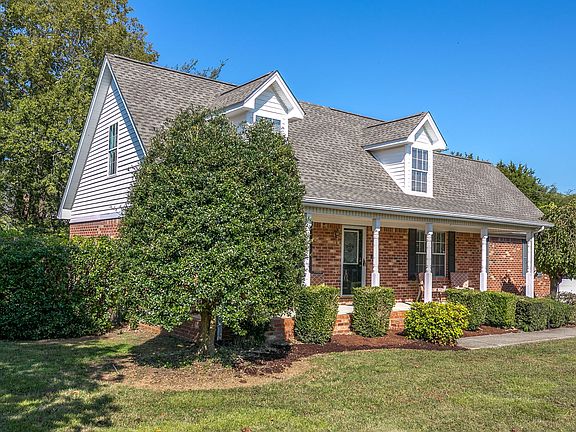 2nd image of 407 Brentmeade Dr