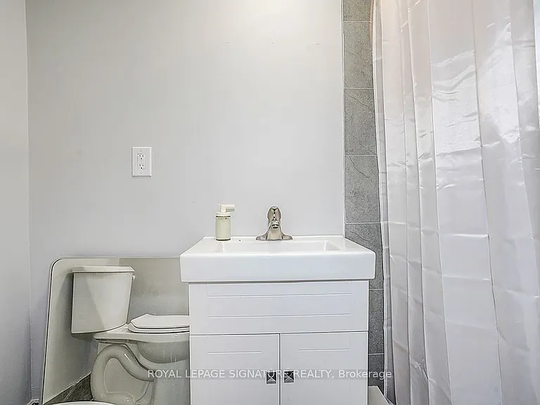 252 Annette St #2 — Photo 15