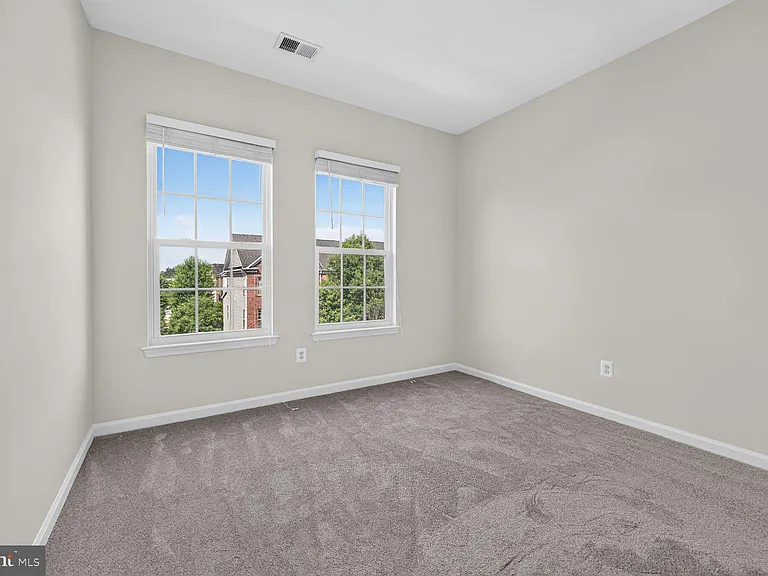 2293 Merseyside Dr — Photo 24