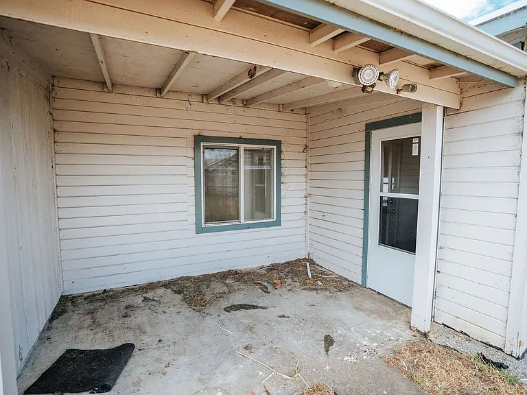 691 School Rd — Photo 22