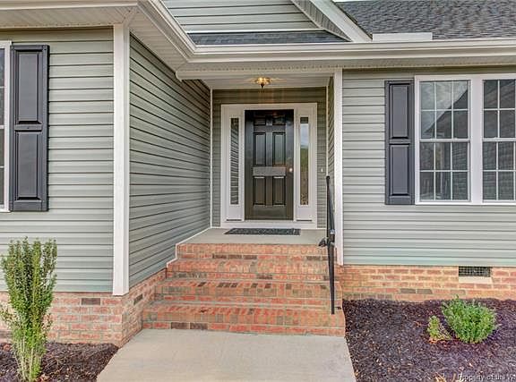 3rd image of 9191 Greenwood Blvd