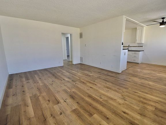 2nd image of 6512 Woodman Ave #17840288