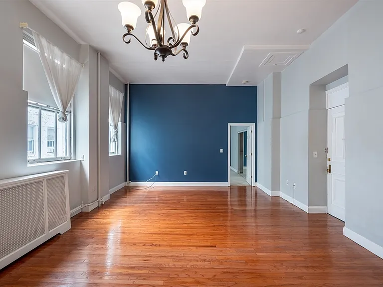 16 Balmoral St #422 — Photo 13