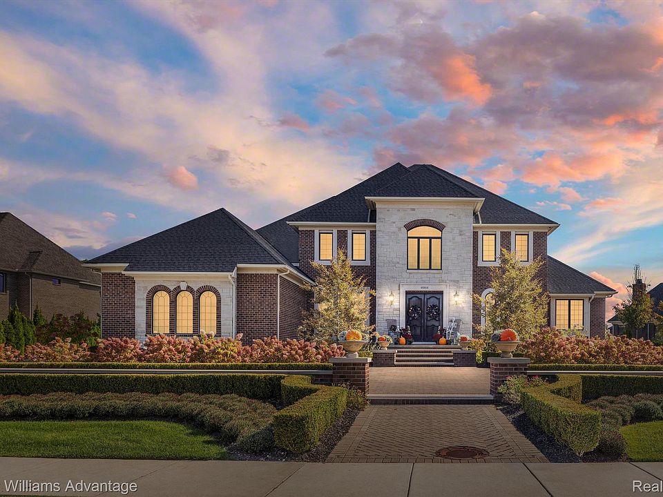 1st image of 48868 Veneto Dr