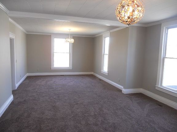 2nd image of 462 E Broadway St