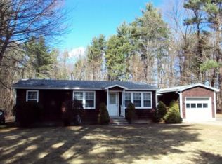 17 New Rd, North Hampton, NH 03862