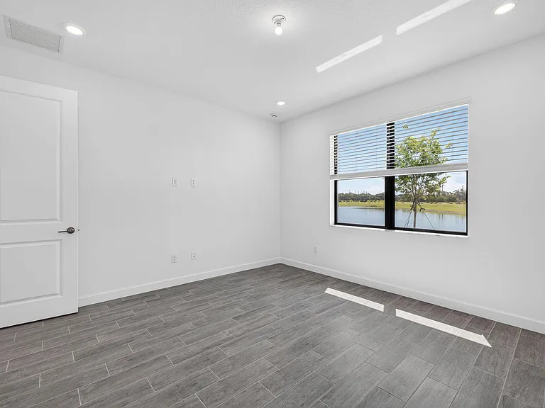 10644 NW Wilgrove Ln — Photo 14