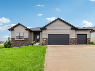 1104 SW 7th St, Grimes, IA 50111