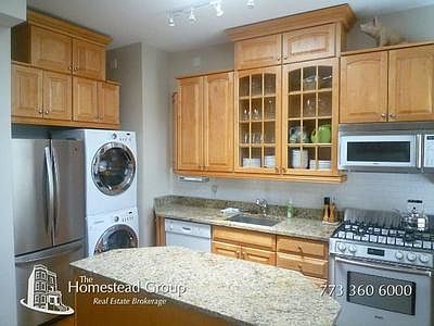 2nd image of 4623 N Malden St #1N