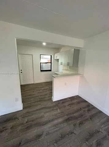 7360 SW 21st St — Photo 10