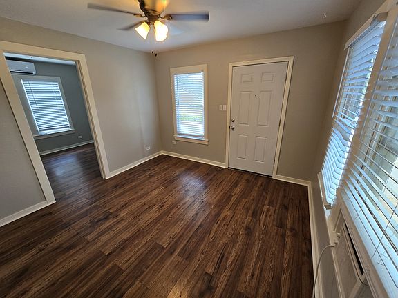 4th image of 203 E Rosewood Ave #11425717