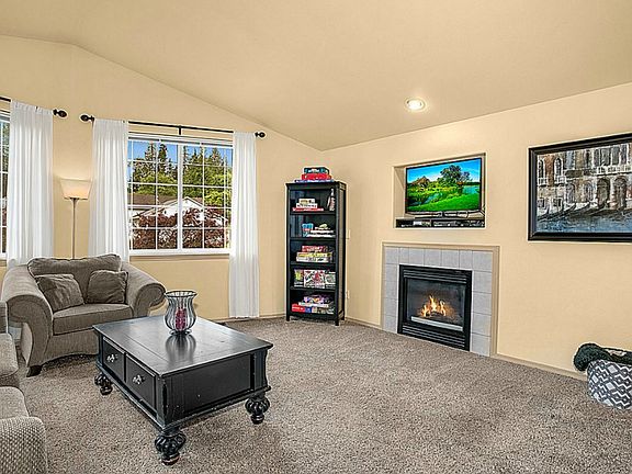 3rd image of 9803 9th St SE