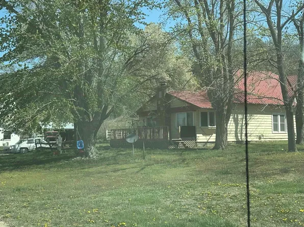 4375 Thomas Creek Rd, Junction City, KS 66441