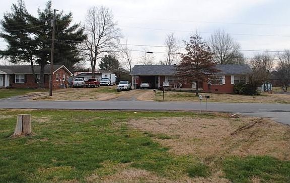 3rd image of 138 Gwen Ave