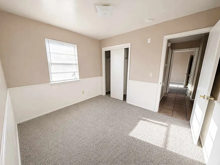 2105 SW 76th St — Photo 11